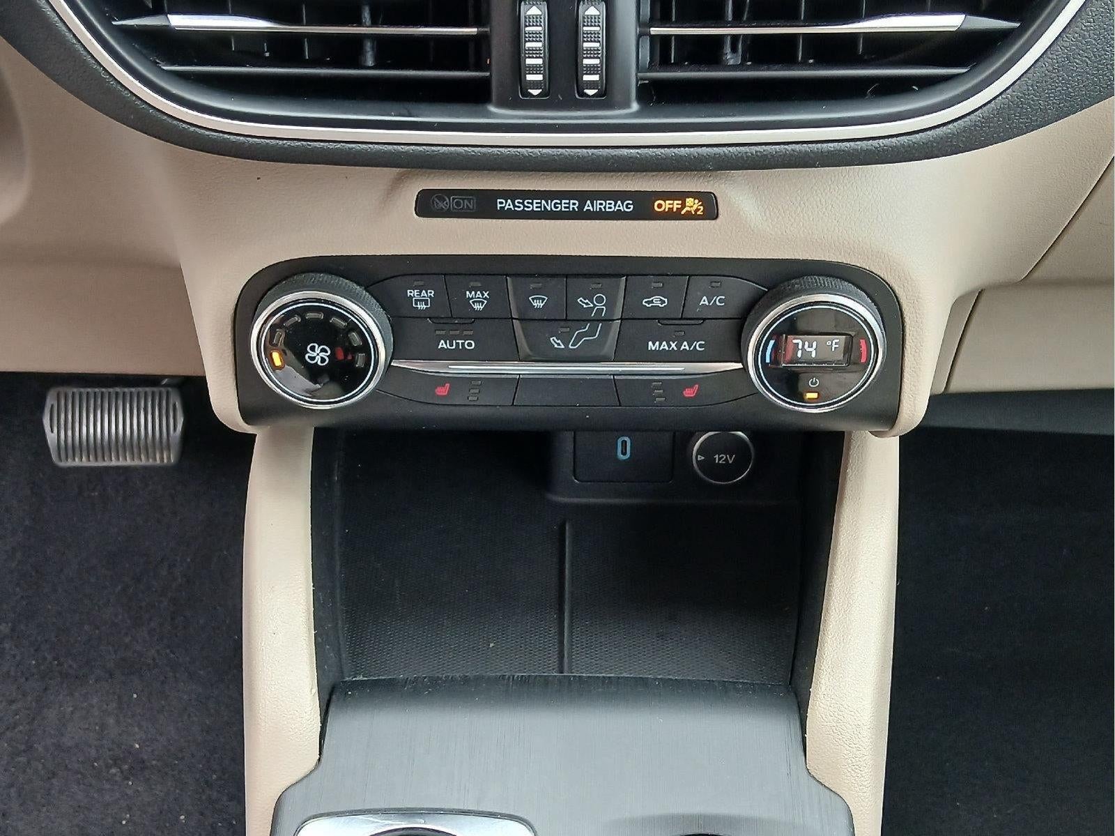 2020 Ford Escape SE