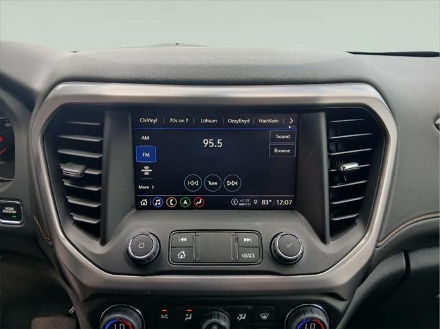 2023 GMC Acadia AT4