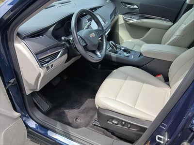 2022 Cadillac XT4 AWD Luxury