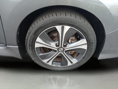 2022 Nissan Leaf SV PLUS