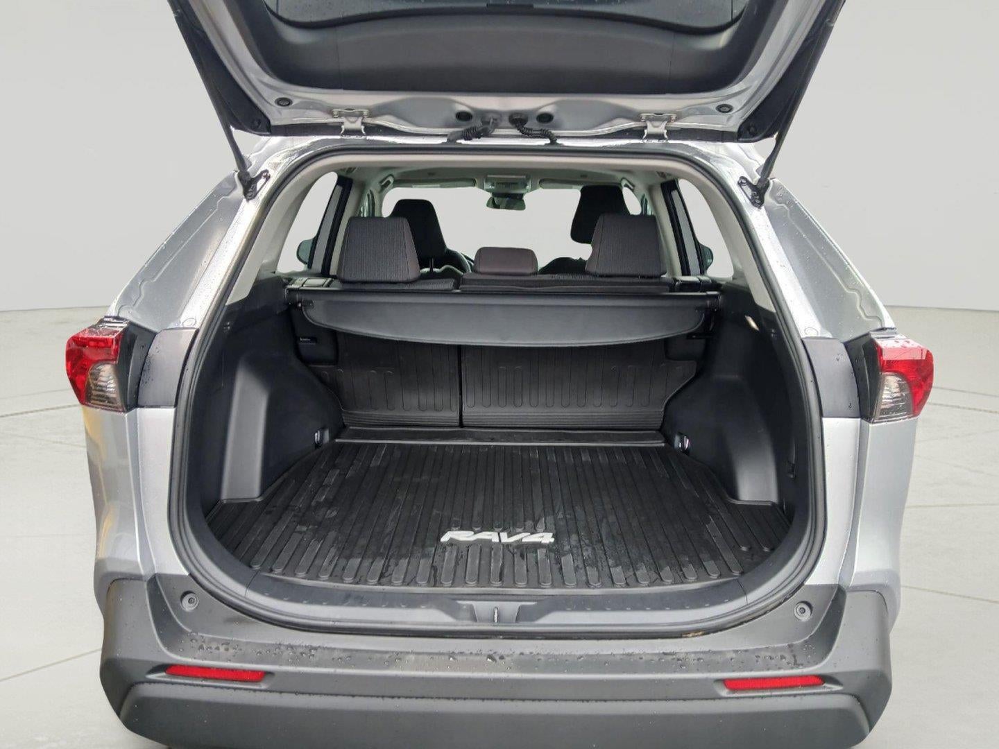 2023 Toyota RAV4 LE AWD