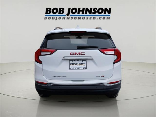 2023 GMC Terrain AT4