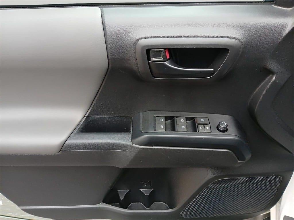 2023 Toyota TACOMA SR SR V6