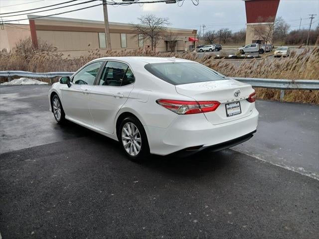 2019 Toyota CAMRY LE