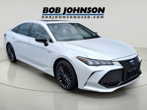 2019 Toyota Avalon Hybrid XSE
