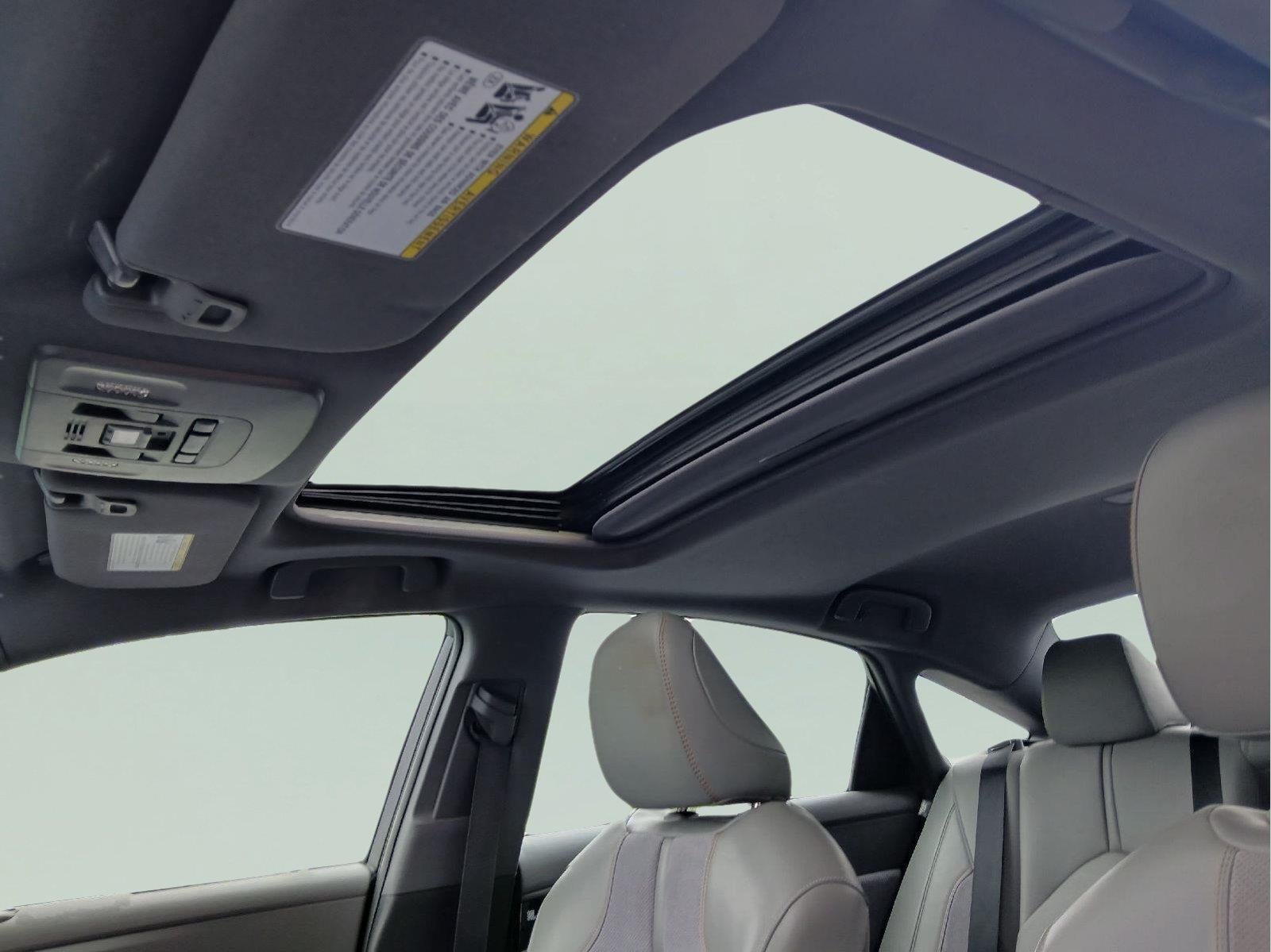 2019 Toyota Avalon Hybrid XSE