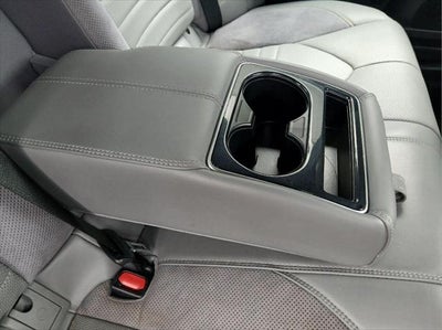 2019 Toyota Avalon Hybrid XSE