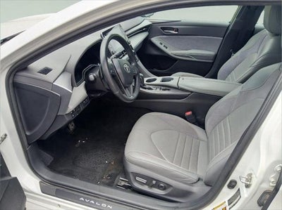 2019 Toyota Avalon Hybrid XSE