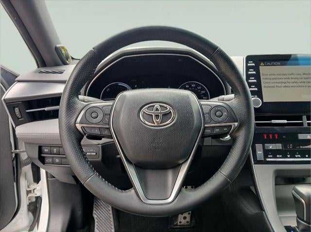 2019 Toyota Avalon Hybrid XSE