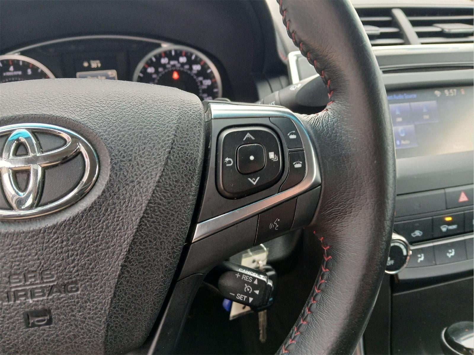 2017 Toyota CAMRY SE