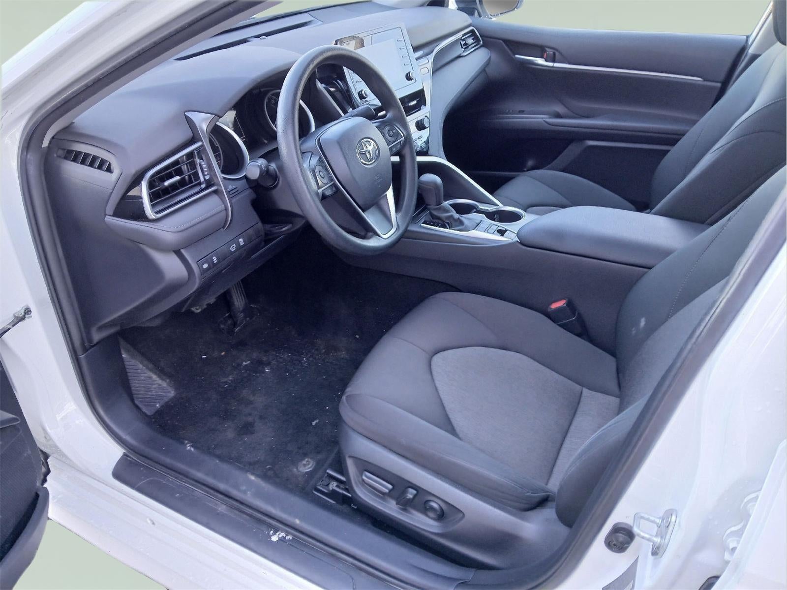 2022 Toyota CAMRY Hybrid LE