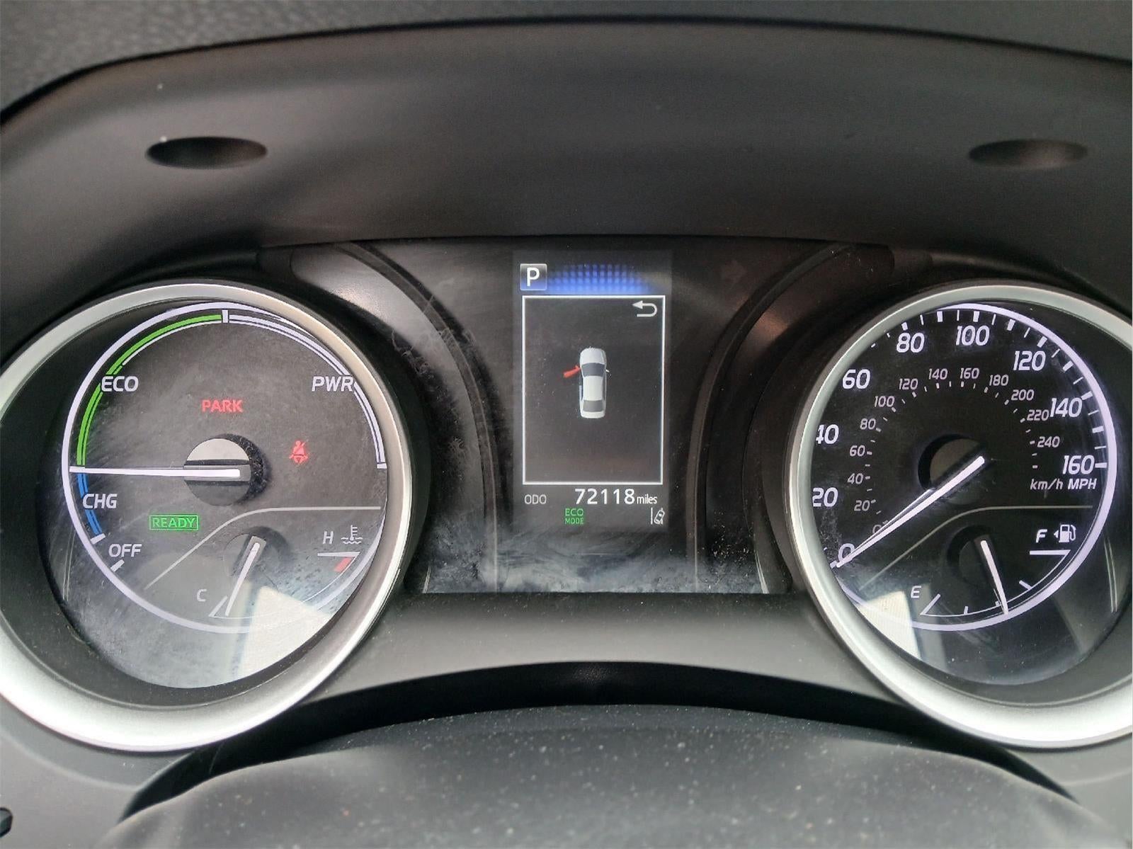 2022 Toyota Camry Hybrid LE