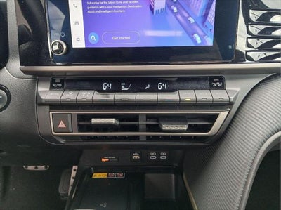 2025 Toyota Camry SE AWD