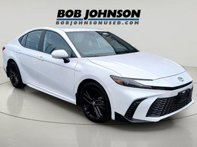 2025 Toyota Camry SE AWD