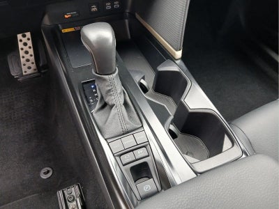 2025 Toyota Camry SE AWD