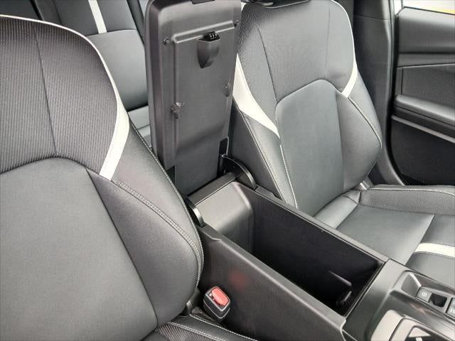 2025 Toyota Camry SE AWD