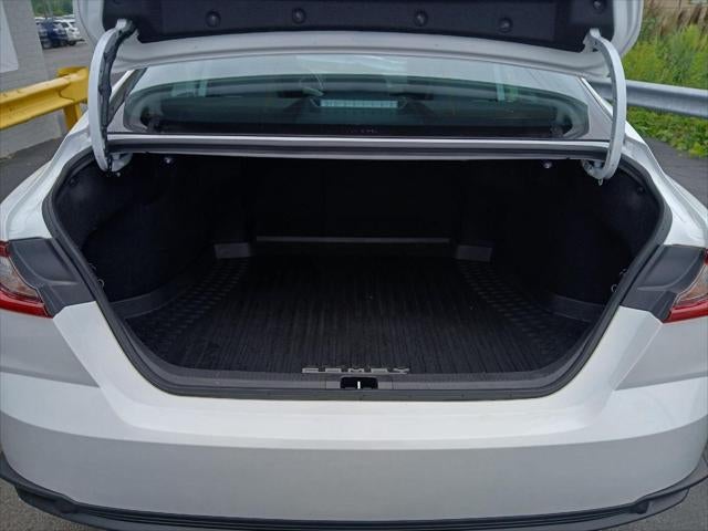 2025 Toyota Camry SE AWD