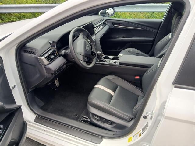 2025 Toyota Camry SE AWD
