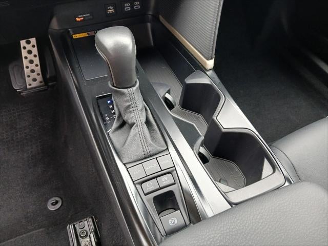 2025 Toyota Camry SE AWD