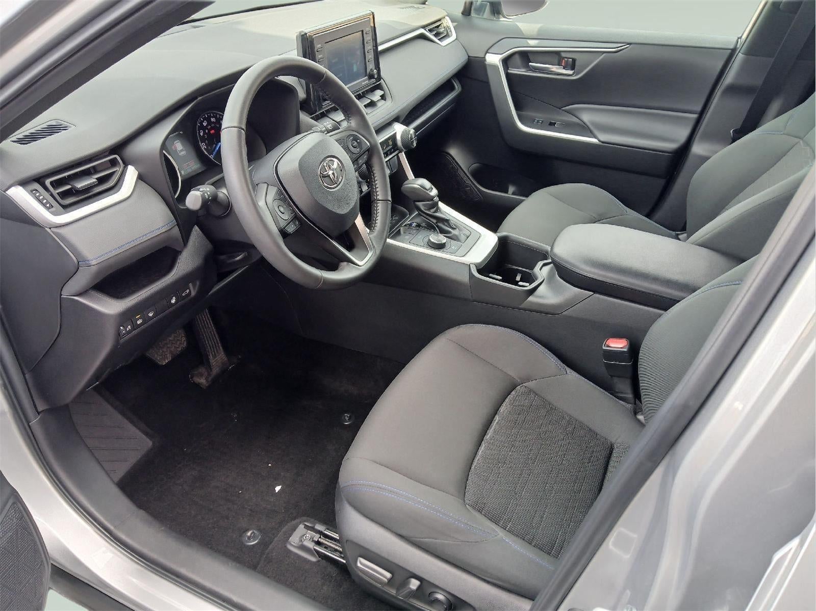 2022 Toyota RAV4 Hybrid SE