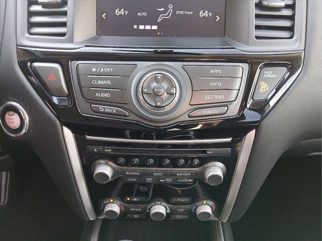 2020 Nissan Pathfinder SV