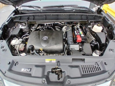 2021 Toyota HIGHLANDER LE