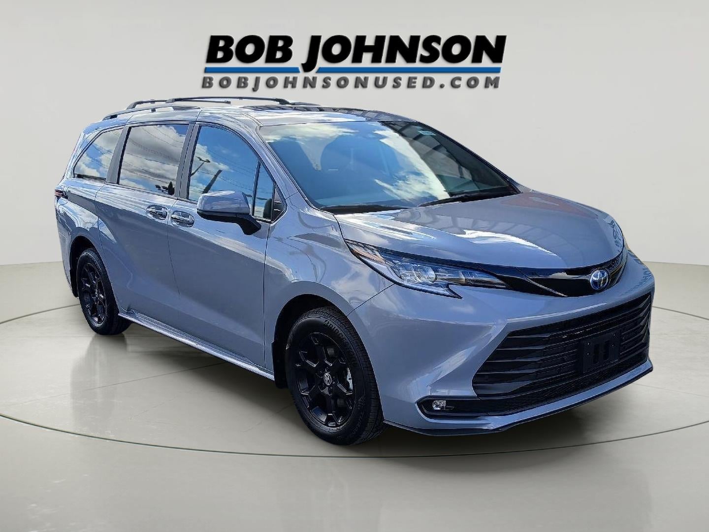 2025 Toyota Sienna Woodland Edition