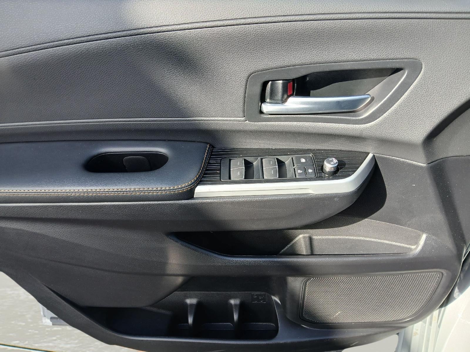 2025 Toyota Sienna Woodland Edition