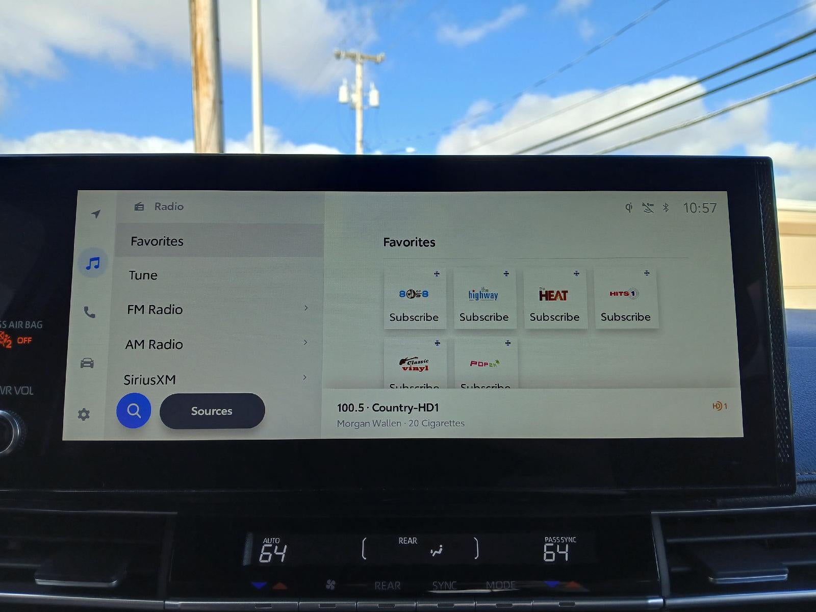 2025 Toyota Sienna Woodland Edition