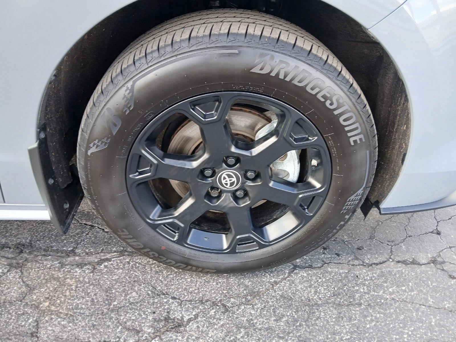 2025 Toyota Sienna Woodland Edition