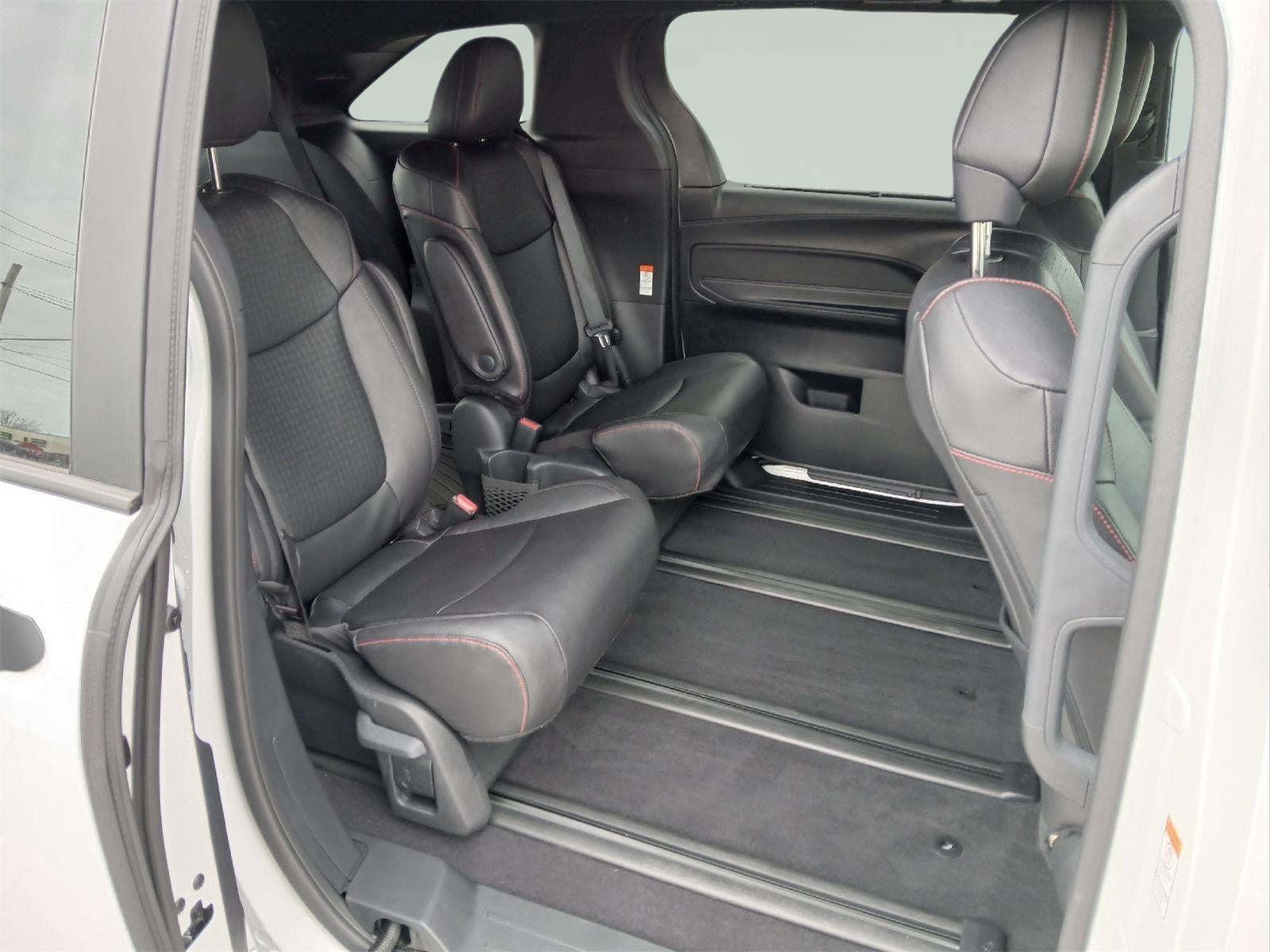 2025 Toyota SIENNA XSE AWD MINIVAN