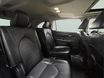 2021 Toyota Highlander Hybrid XLE