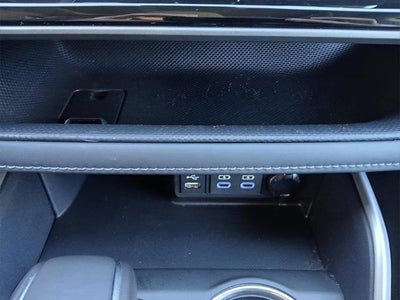 2022 Toyota HIGHLANDER HYBRD XLE