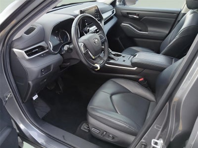 2022 Toyota HIGHLANDER HYBRD XLE