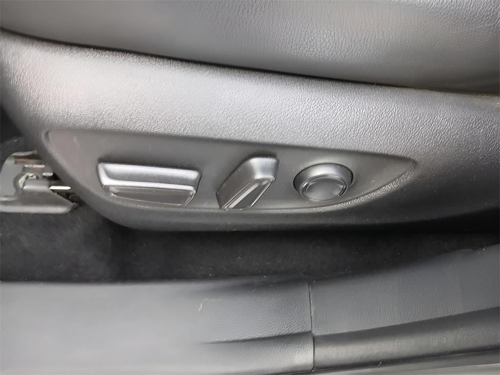 2022 Toyota HIGHLANDER HYBRD XLE