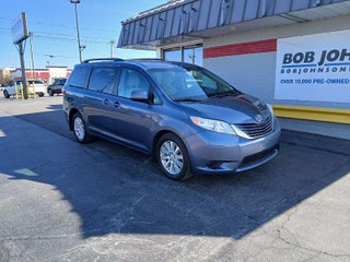 2015 Toyota Sienna LE 7-Passenger