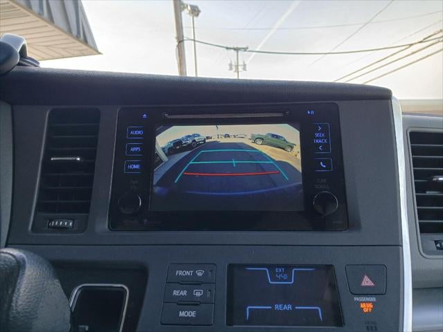 2015 Toyota SIENNA LE 3.5L LE 7-Passenger