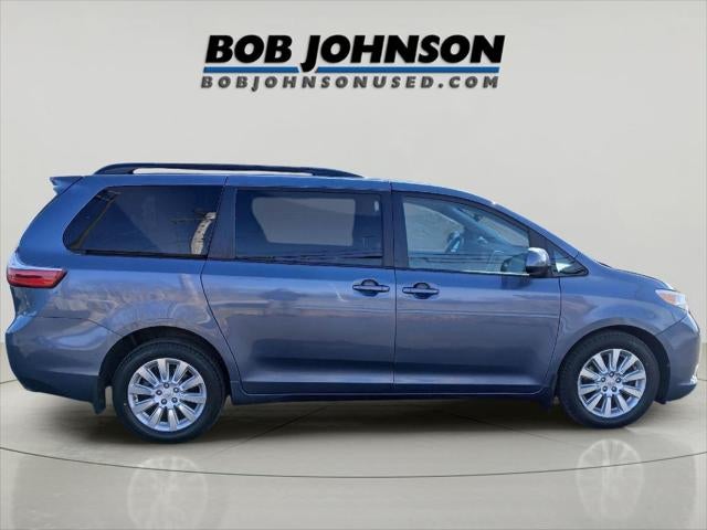 2015 Toyota SIENNA LE 3.5L LE 7-Passenger