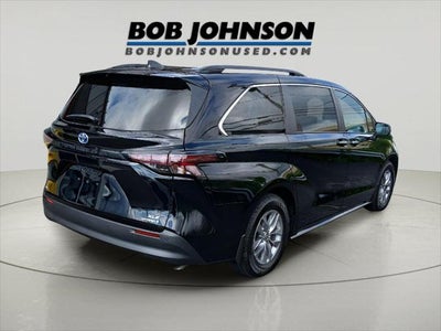 2023 Toyota Sienna XLE 7-Passenger