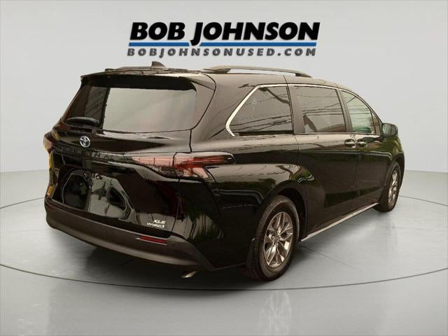 2023 Toyota Sienna XLE 7-Passenger