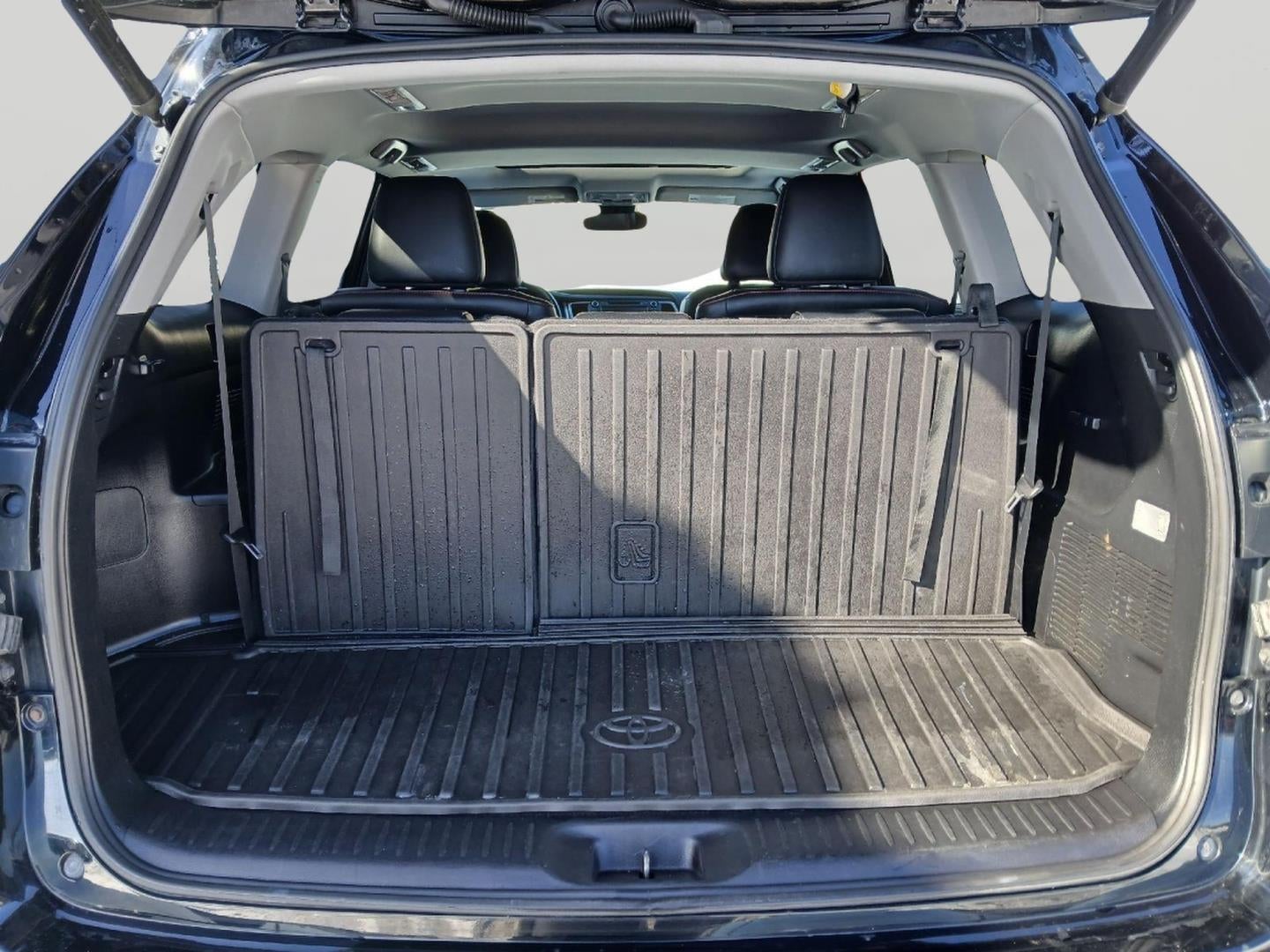 2019 Toyota HIGHLANDER SUV