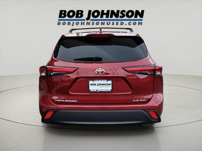 2023 Toyota HIGHLANDER XLE
