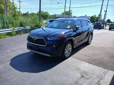 2025 Toyota Highlander Platinum