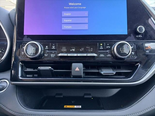 2025 Toyota Highlander Platinum