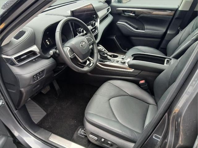 2024 Toyota HIGHLANDER Platinum
