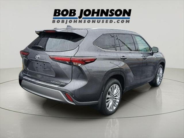 2024 Toyota HIGHLANDER Platinum