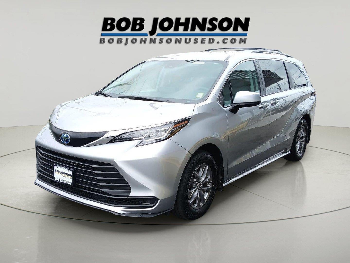 2022 Toyota Sienna LE