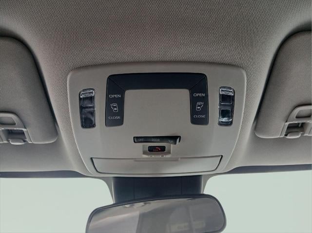 2025 Toyota SIENNA LE AWD LE 8-Passenger