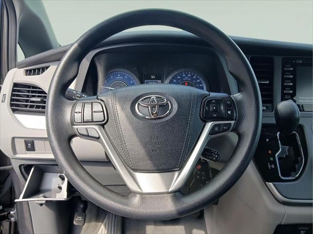 2020 Toyota Sienna LE 8-Passenger