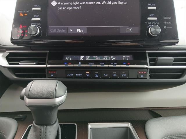 2024 Toyota SIENNA XLE MINIVAN